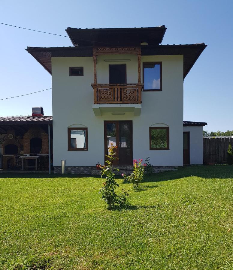 La Bunicu Villa Половраги Екстериор снимка
